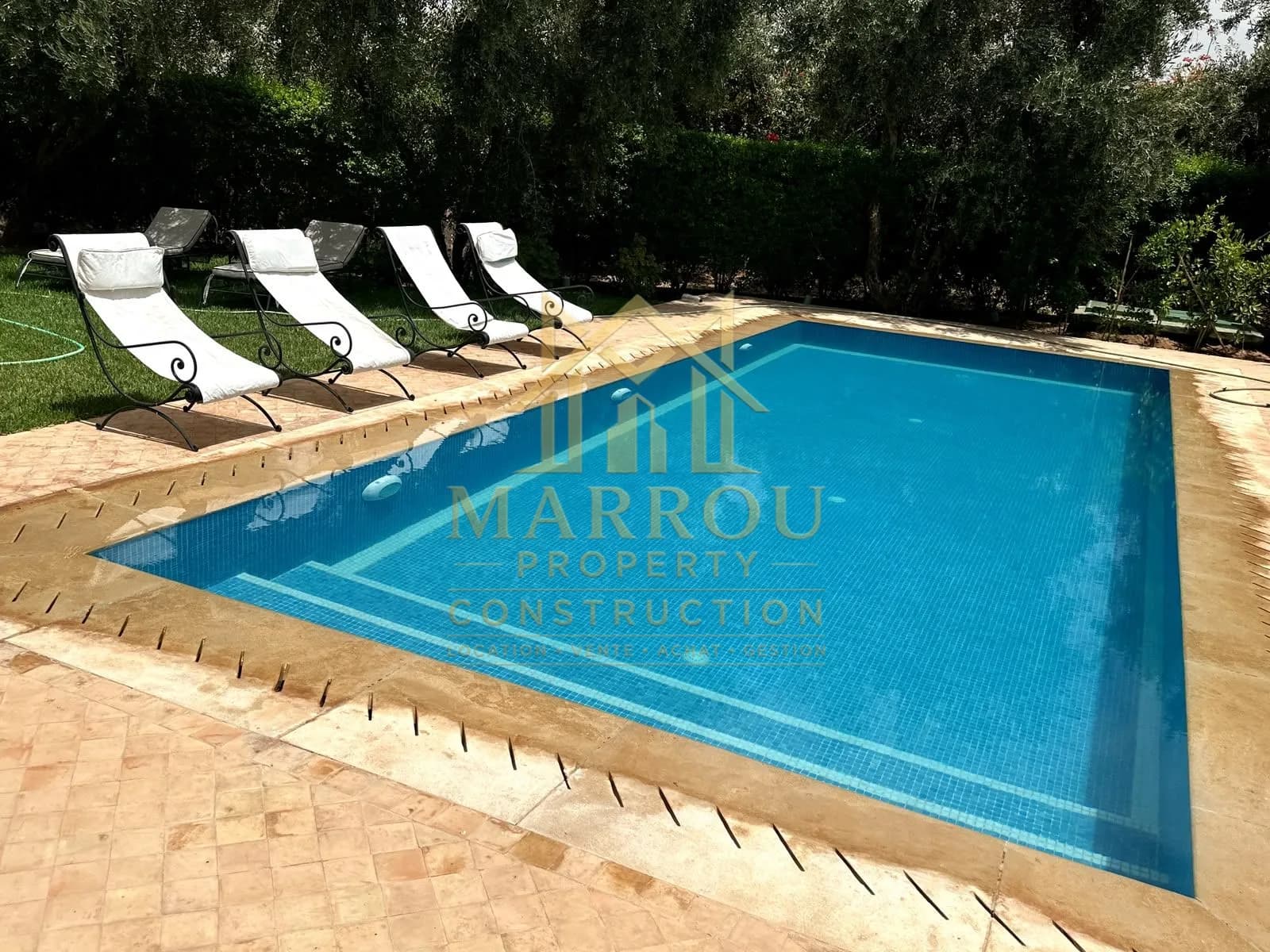 À VENDRE – Magnifique Riad sur la Route de Fès | Marrakech